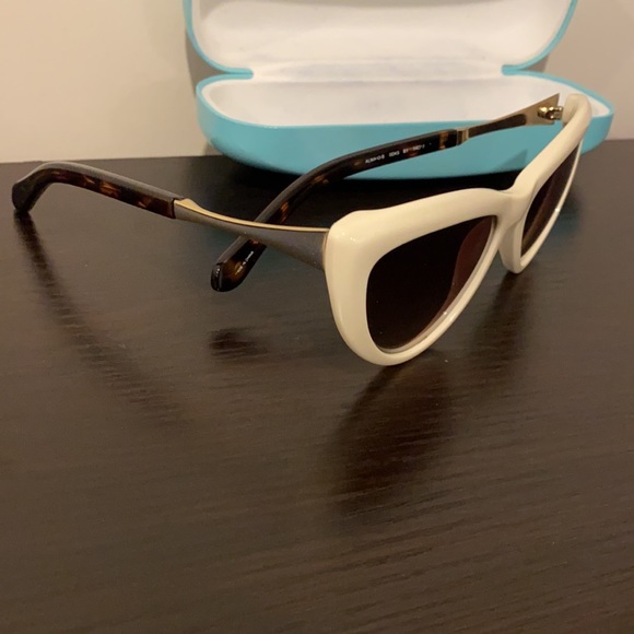 Kate Spade Alma Sunglasses - Picture 2 of 5